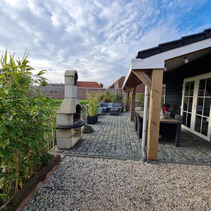 Wellness Chalet Met Jacuzzi, Sauna, Omheinde Tuin, Sint Annaland Exterior foto