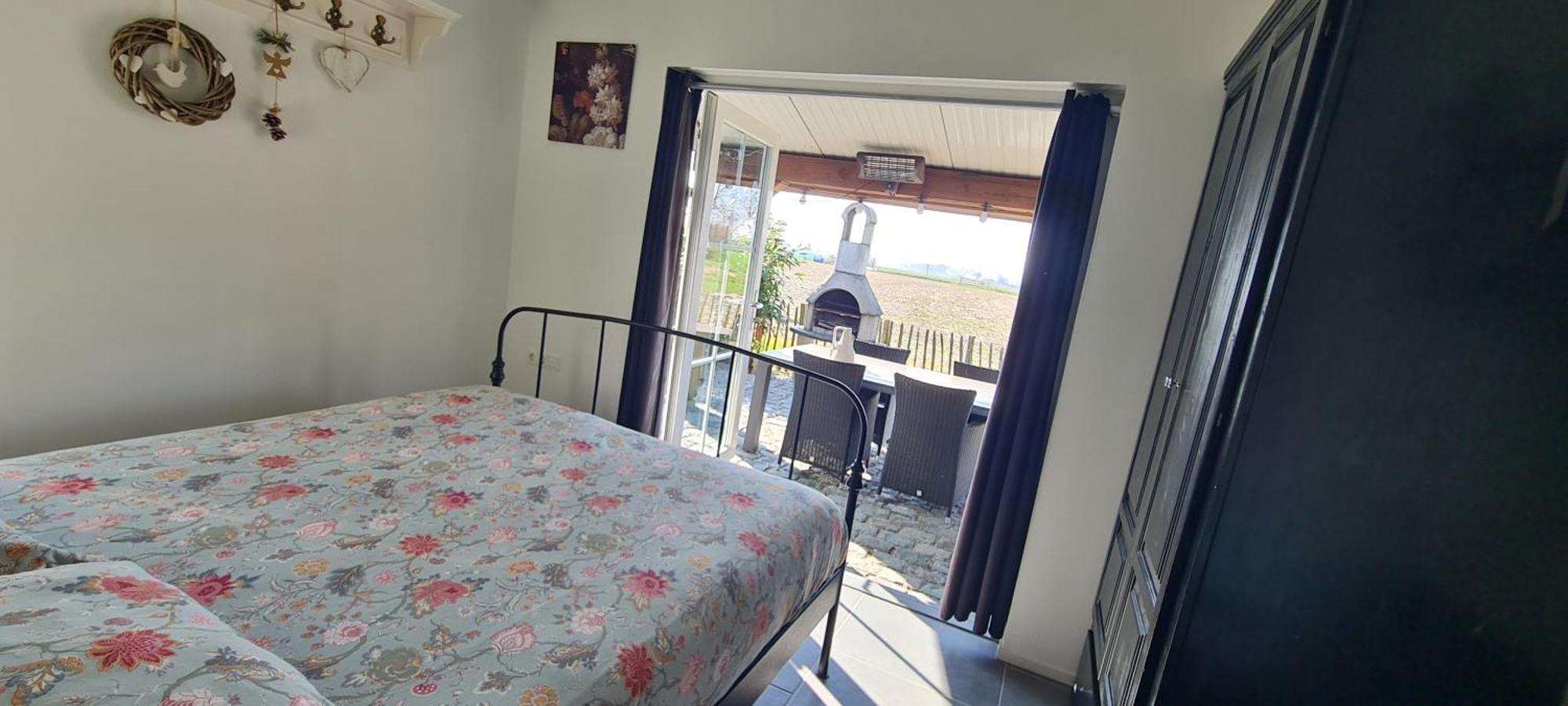 Wellness Chalet Met Jacuzzi, Sauna, Omheinde Tuin, Sint Annaland Exterior foto
